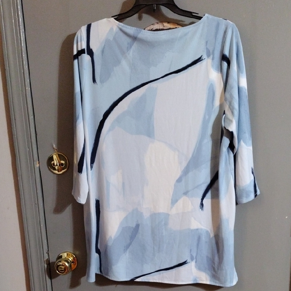 2/$8 Sale Alfani,  Chic And Vibrant Marble Light Blue and Navy Tunic - Picture 4 of 4